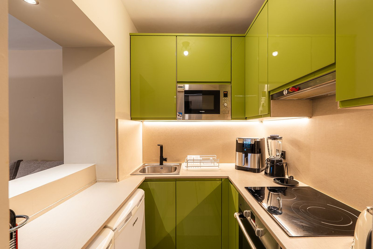 Appartement te koop in Estepona | 1 slaapkamers H5507899