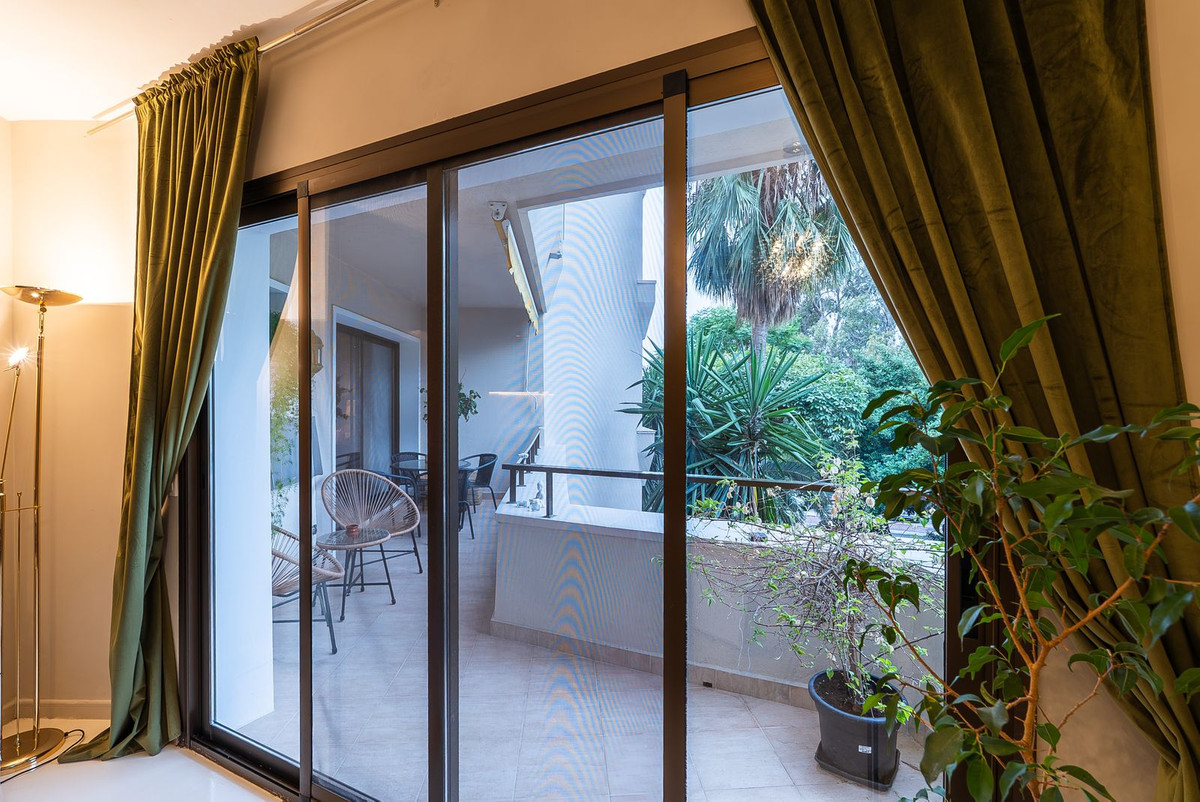 Appartement te koop in Estepona | 1 slaapkamers H5507899