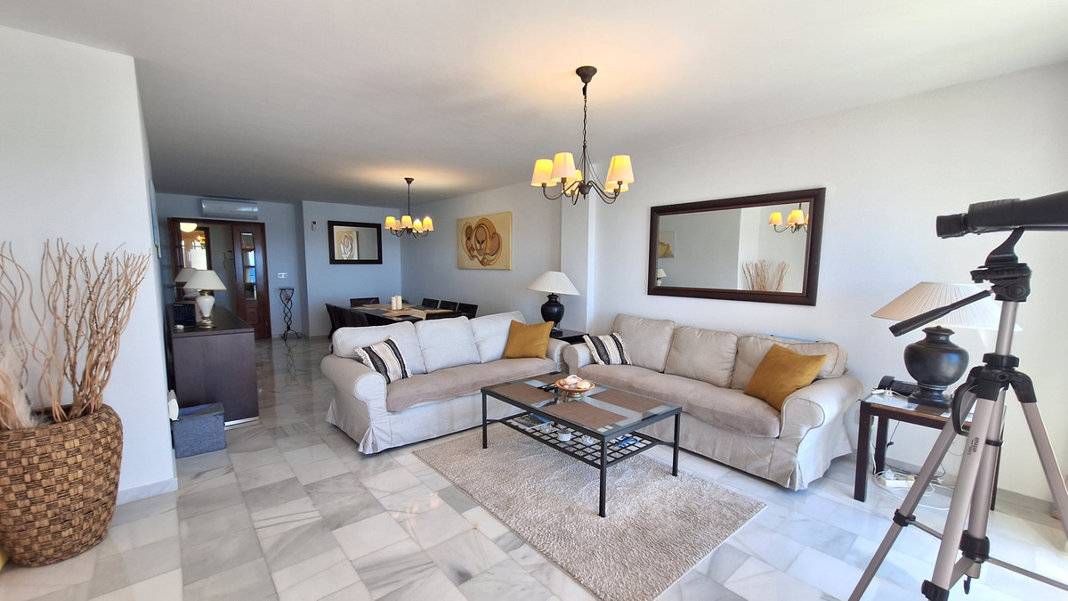 Appartement te koop in Estepona | 2 slaapkamers H5508772