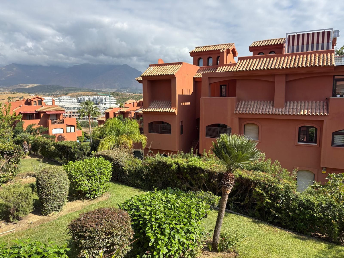 Appartement te koop in Estepona | 2 slaapkamers H5508946