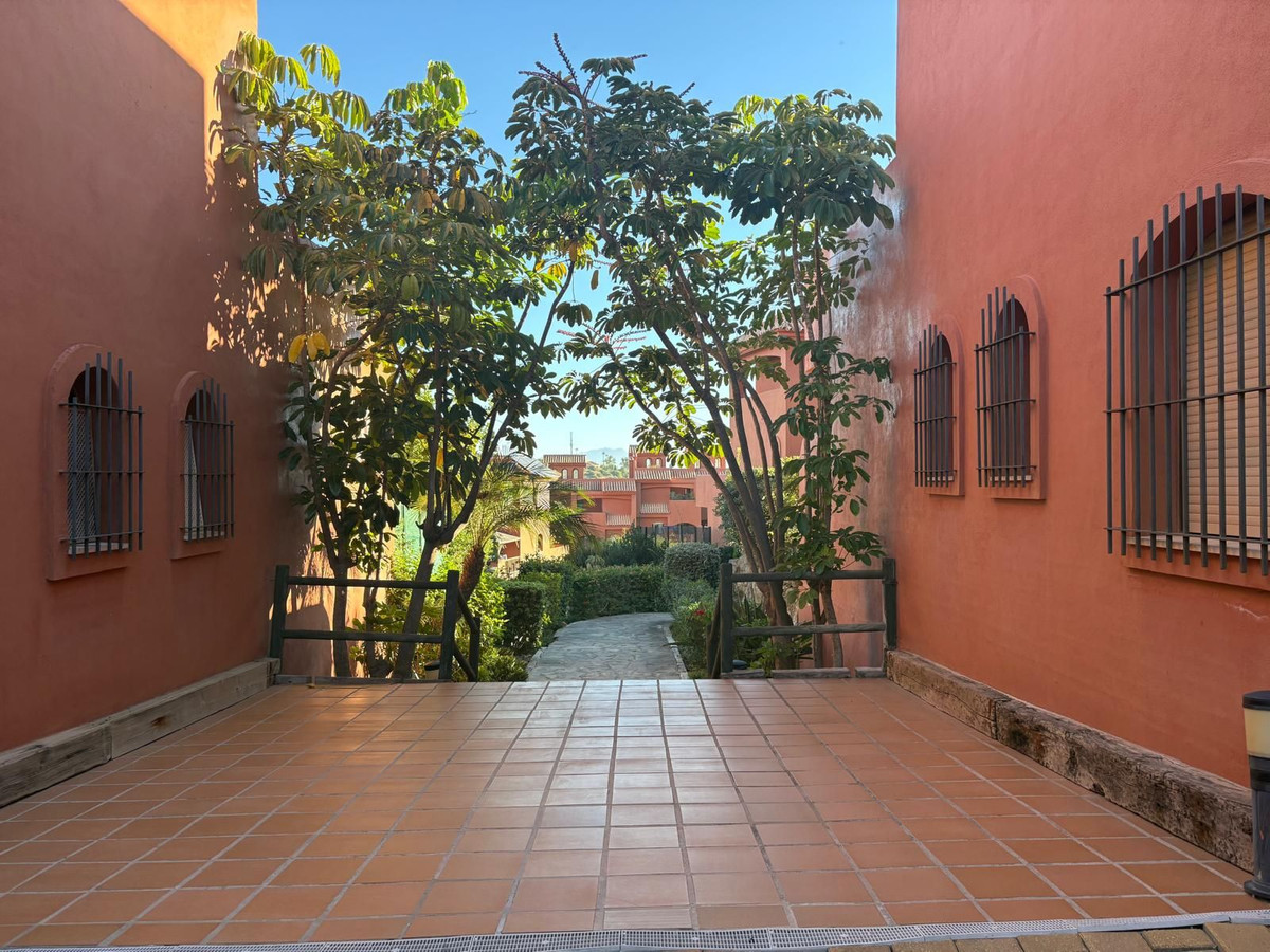 Appartement te koop in Estepona | 2 slaapkamers H5508946
