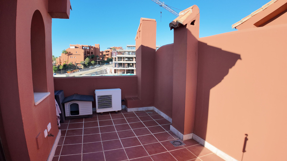 Appartement te koop in Estepona | 2 slaapkamers H5508946