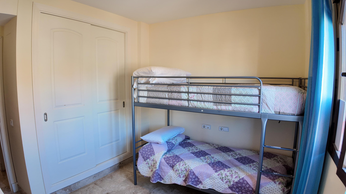 Appartement te koop in Estepona | 2 slaapkamers H5508946