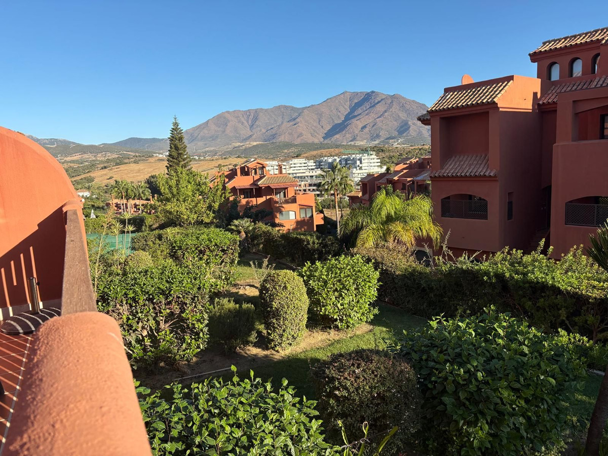 Appartement te koop in Estepona | 2 slaapkamers H5508946
