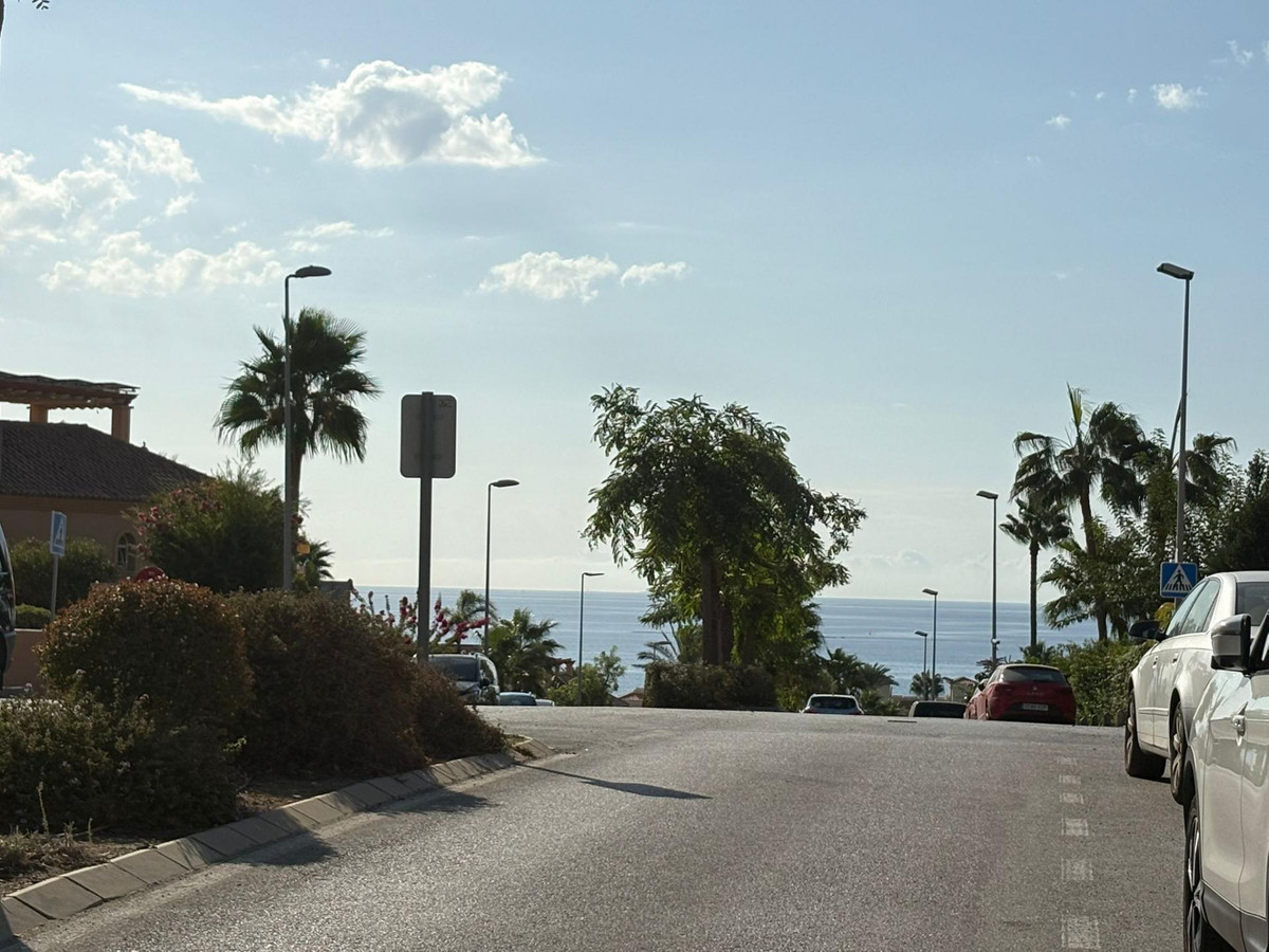 Appartement te koop in Estepona | 2 slaapkamers H5508946