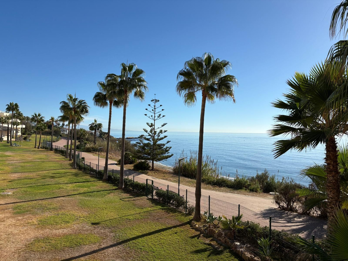 Appartement te koop in Estepona | 2 slaapkamers H5508946