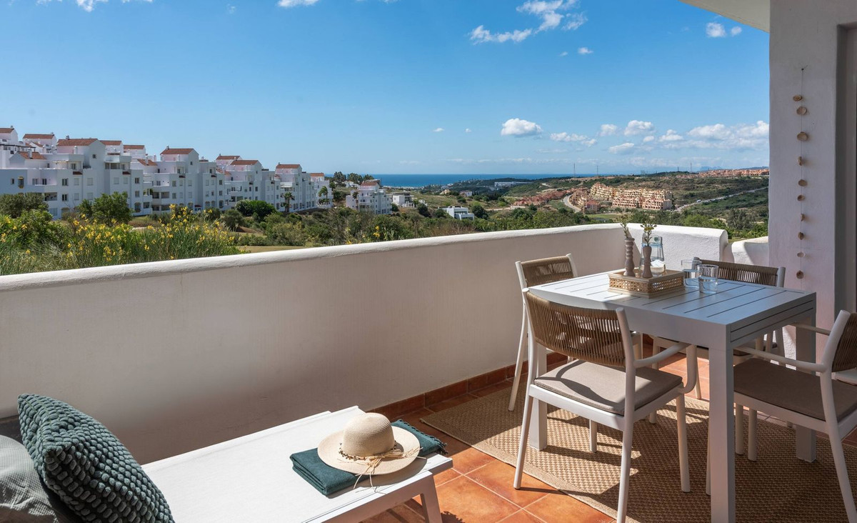 Appartement te koop in Estepona | 2 slaapkamers H5511202