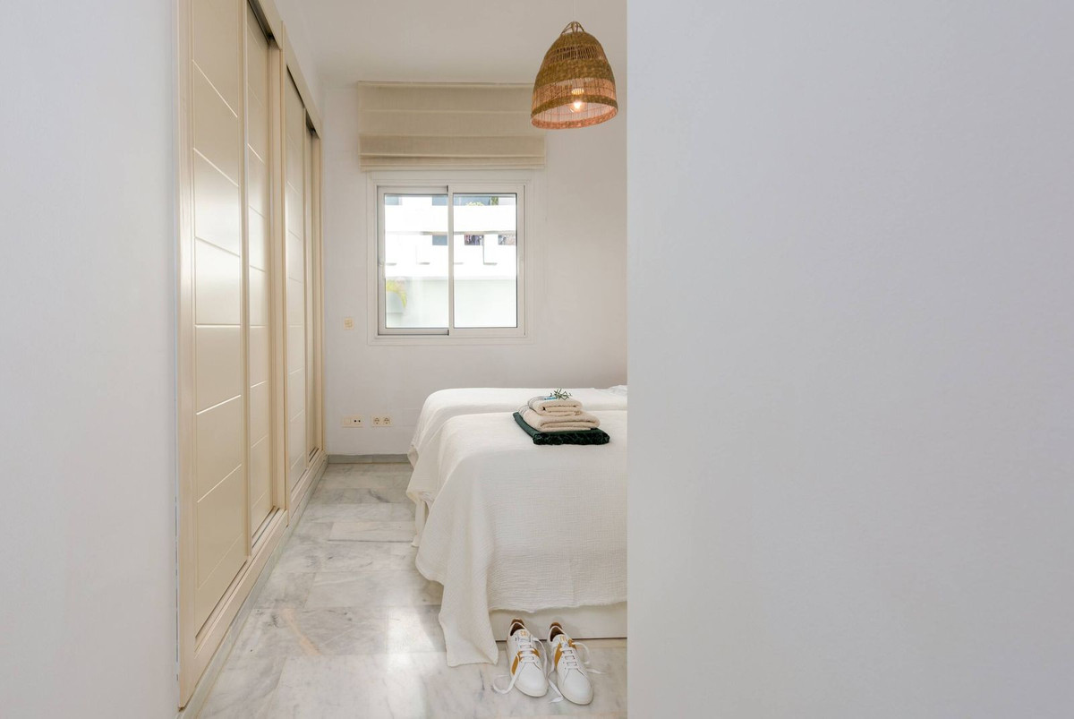 Appartement te koop in Estepona | 2 slaapkamers H5511202