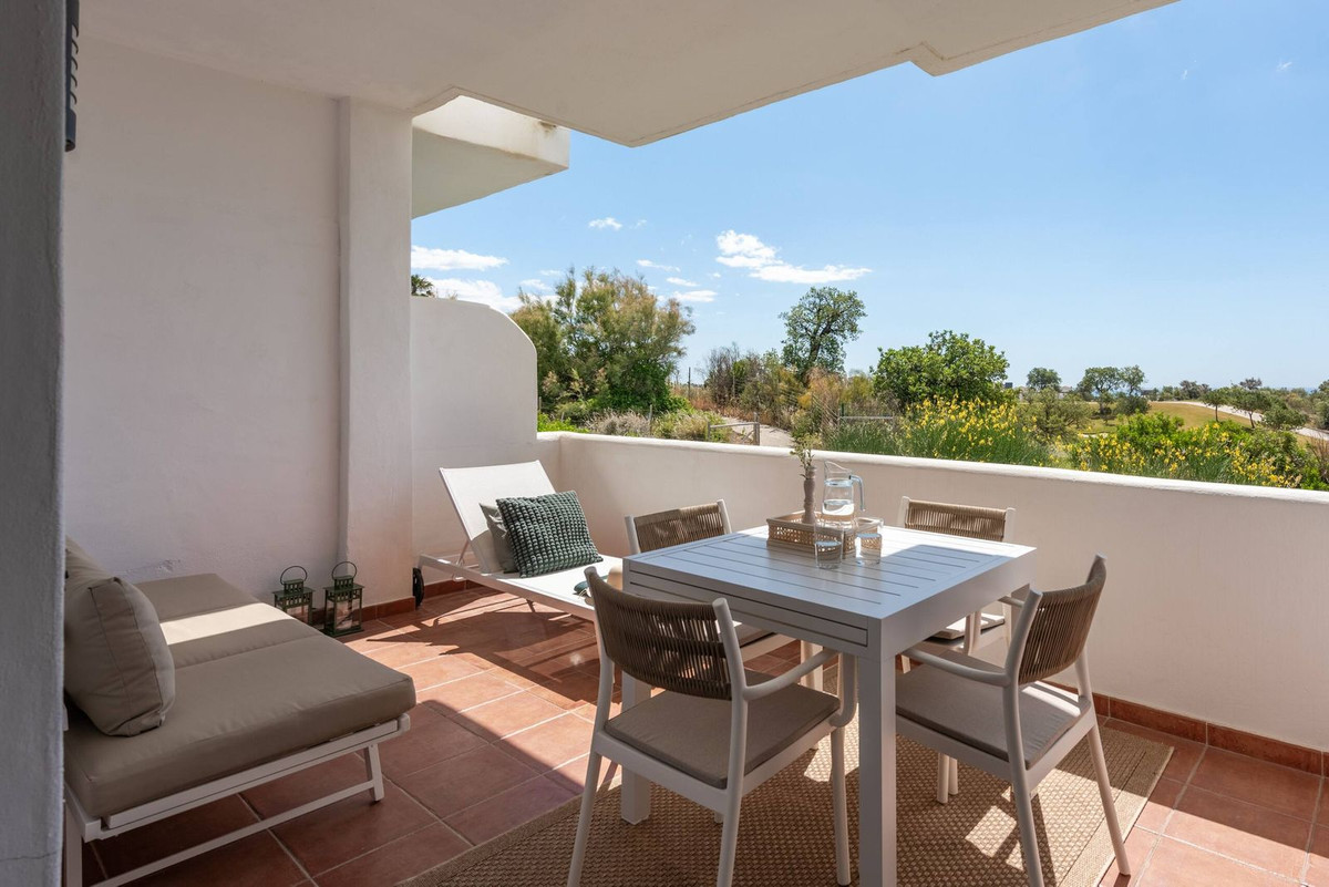 Appartement te koop in Estepona | 2 slaapkamers H5511202