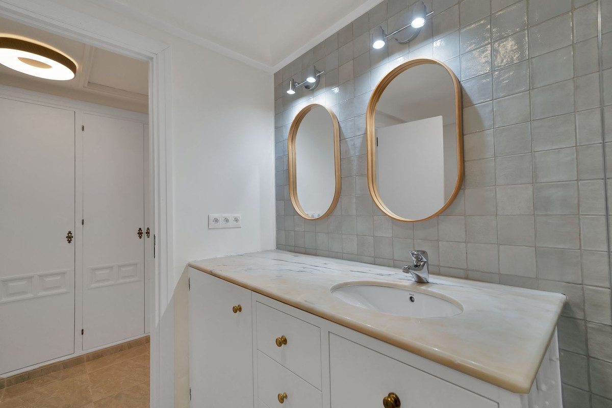 Appartement te koop in Estepona | 1 slaapkamers H5511382