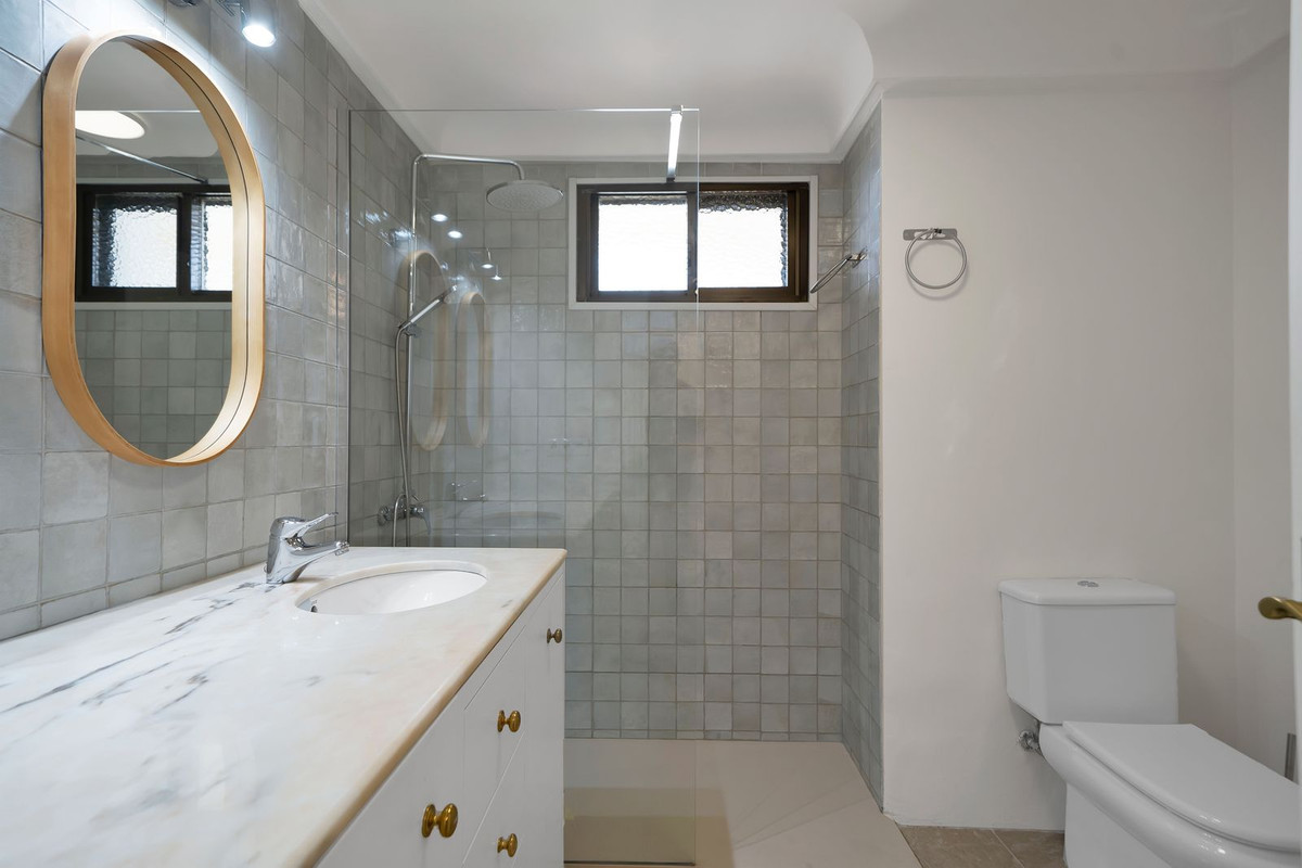 Appartement te koop in Estepona | 1 slaapkamers H5511382