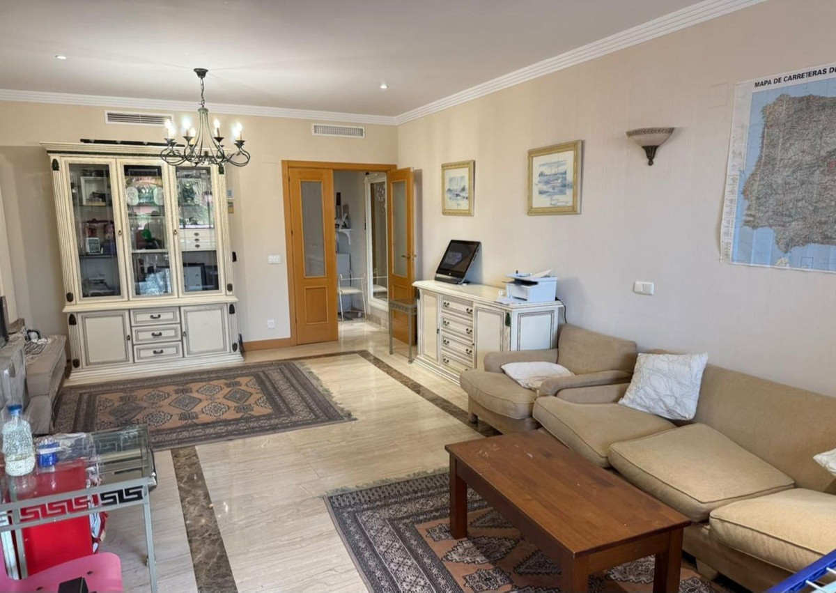 Appartement te koop in Estepona | 2 slaapkamers H5511568