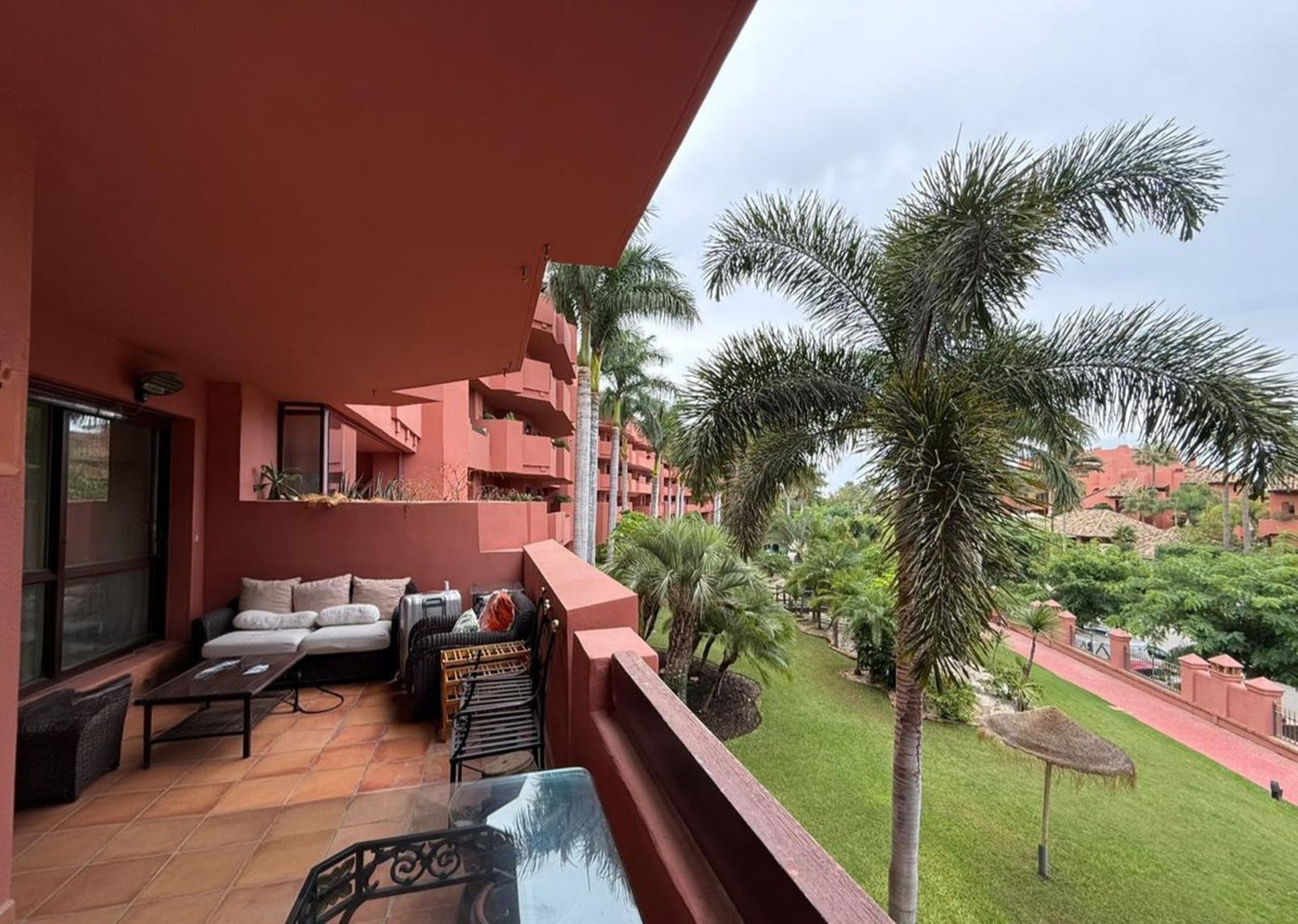 Appartement te koop in Estepona | 2 slaapkamers H5511568