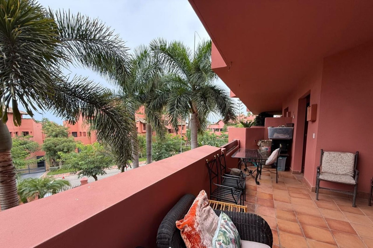 Appartement te koop in Estepona | 2 slaapkamers H5511568