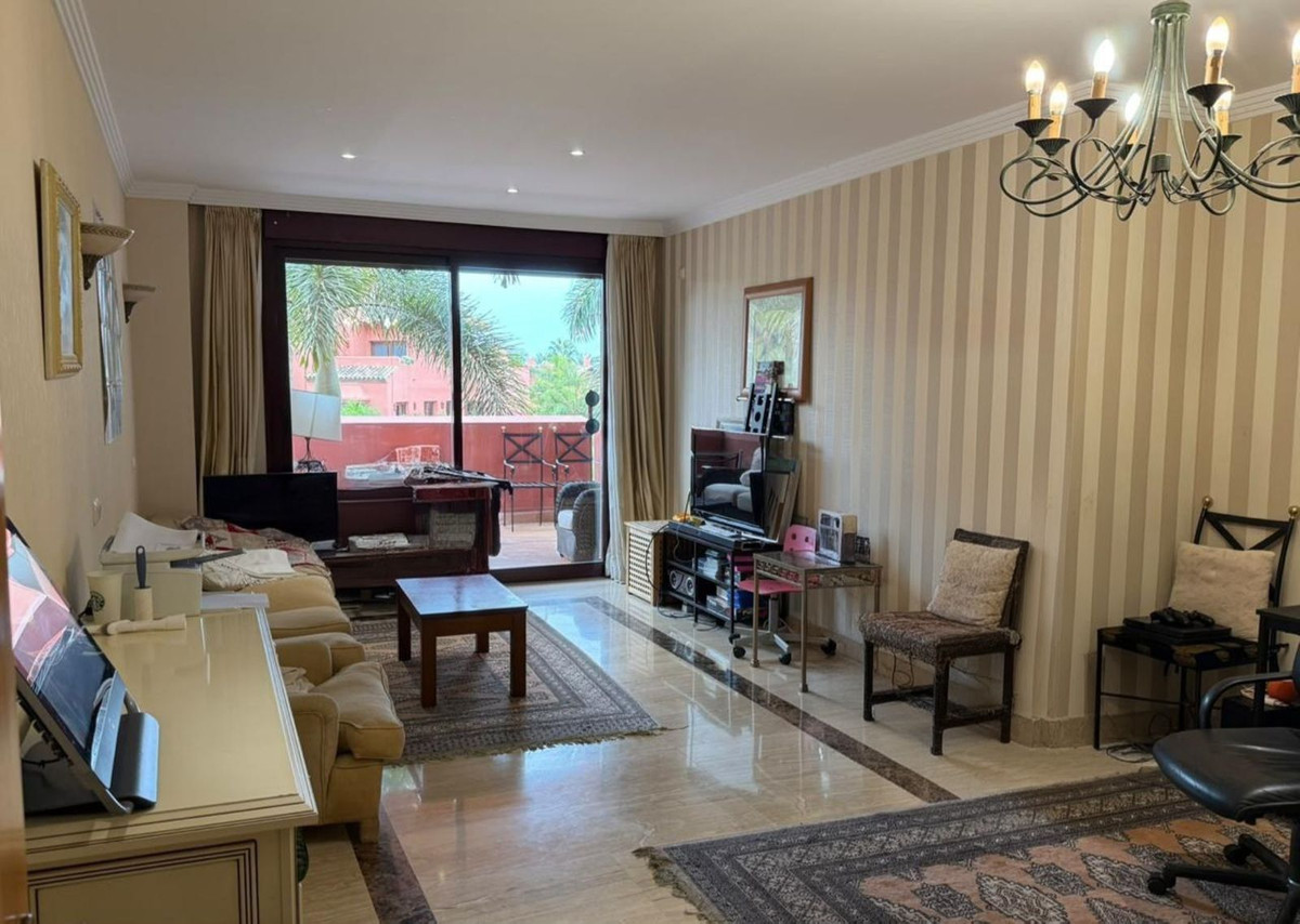 Appartement te koop in Estepona | 2 slaapkamers H5511568
