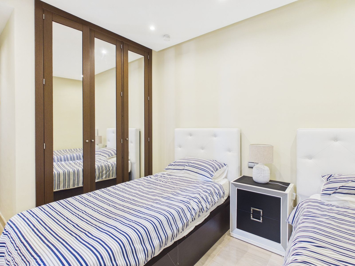 Appartement te koop in Estepona | 2 slaapkamers H5511592