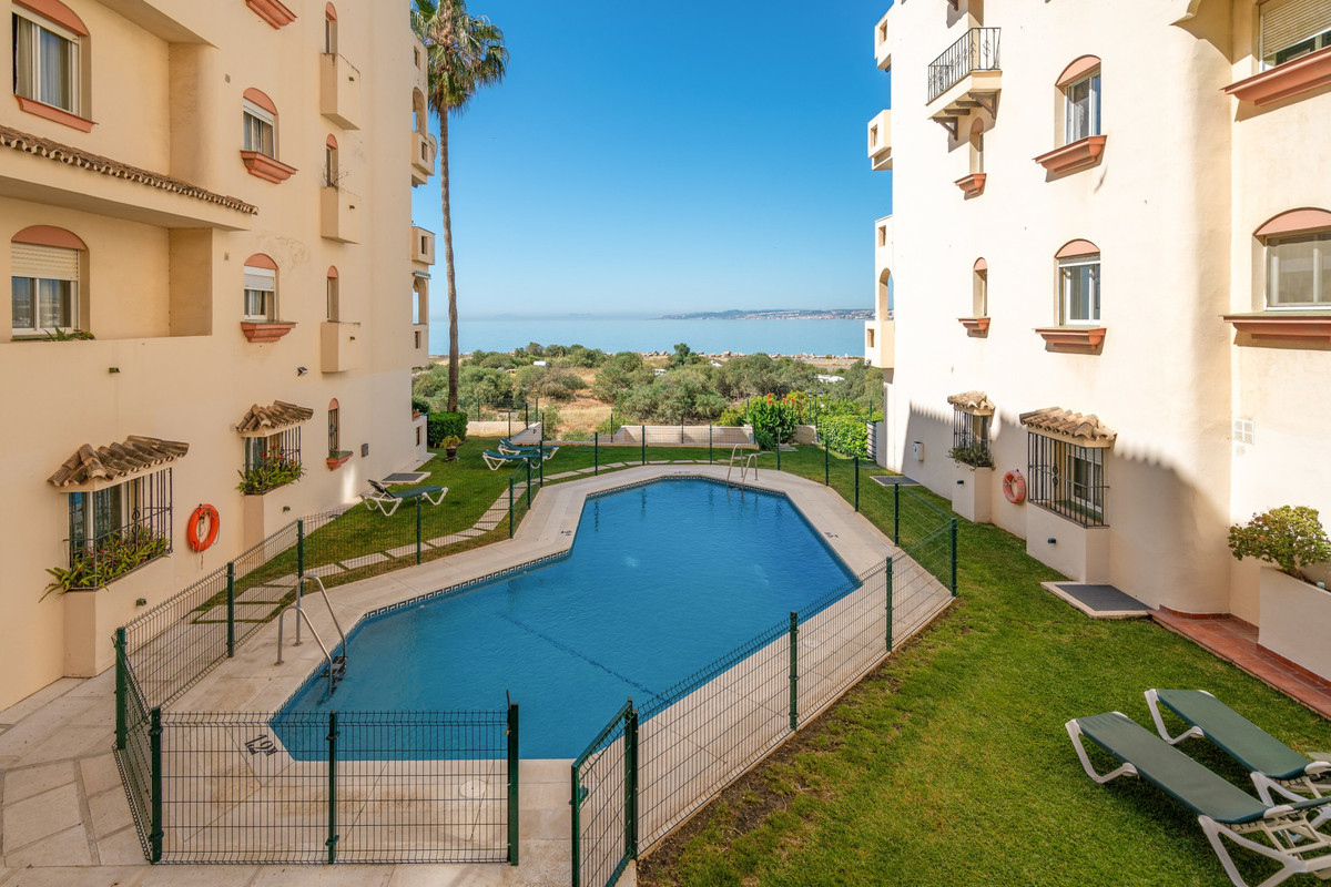 Appartement te koop in Estepona | 3 slaapkamers H5511925