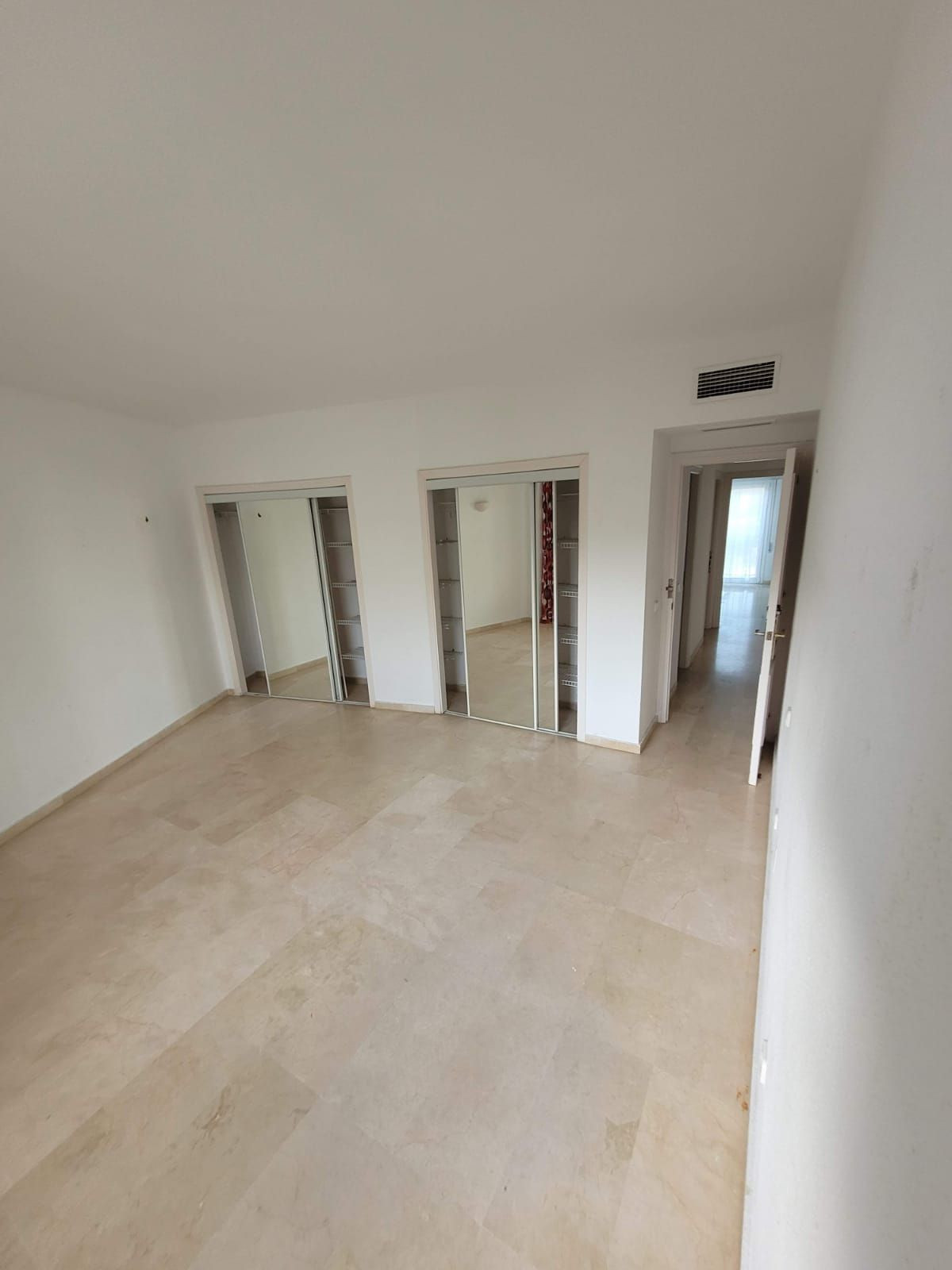Appartement te koop in Estepona | 3 slaapkamers H5512579