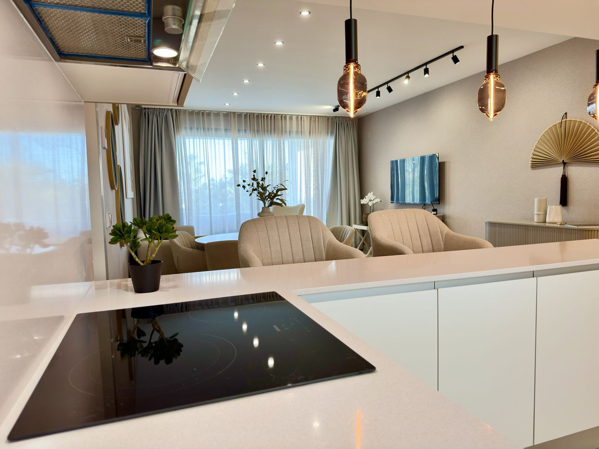 Appartement te koop in Estepona | 2 slaapkamers H5513413