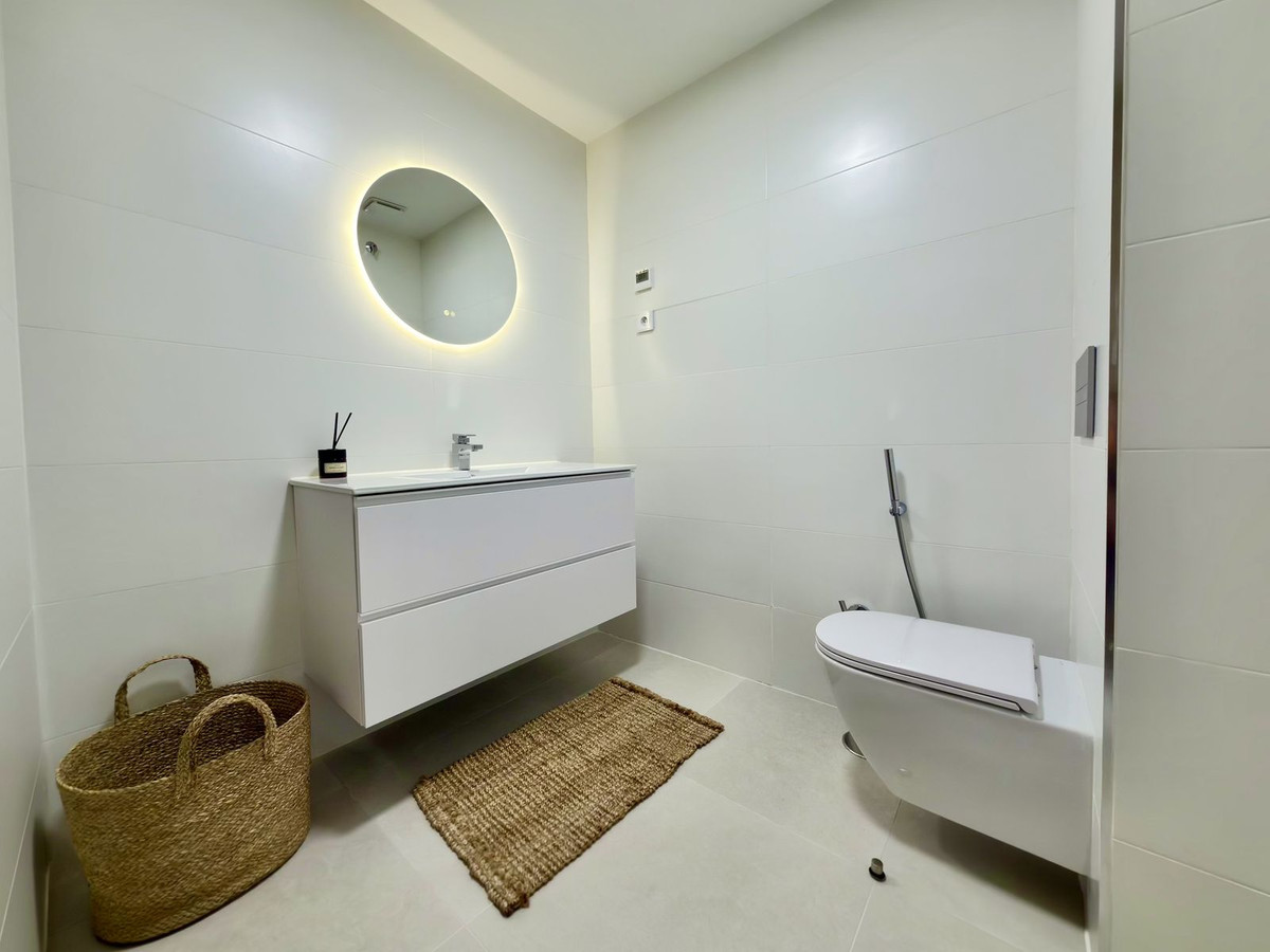 Appartement te koop in Estepona | 2 slaapkamers H5513413