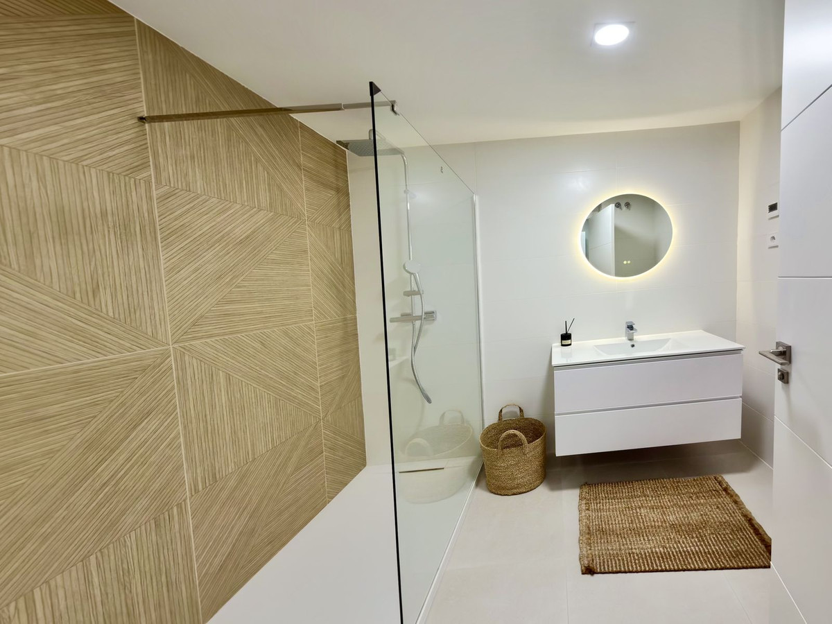 Appartement te koop in Estepona | 2 slaapkamers H5513413