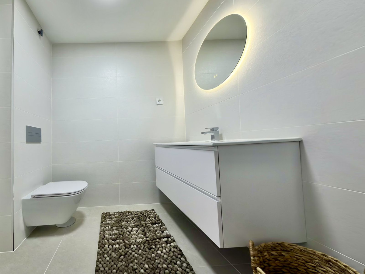 Appartement te koop in Estepona | 2 slaapkamers H5513413