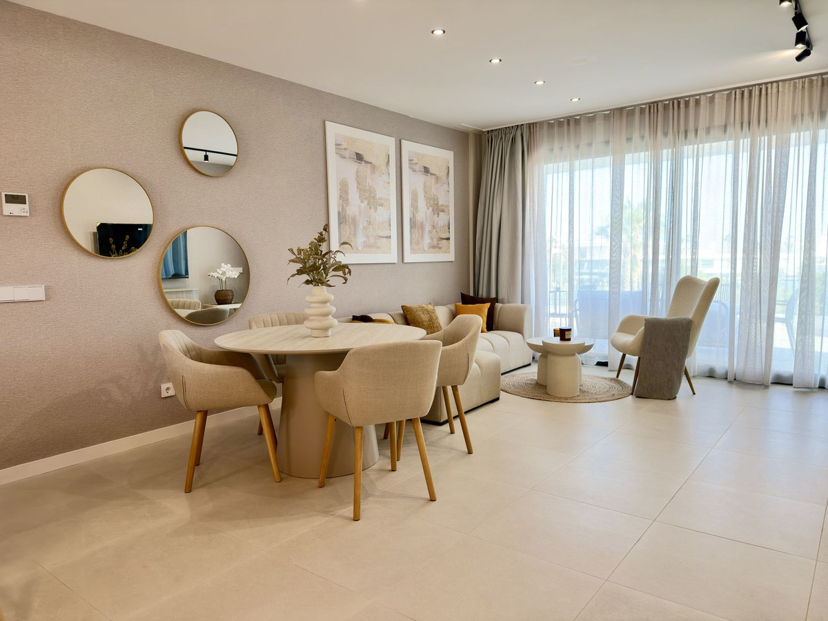 Appartement te koop in Estepona | 2 slaapkamers H5513413