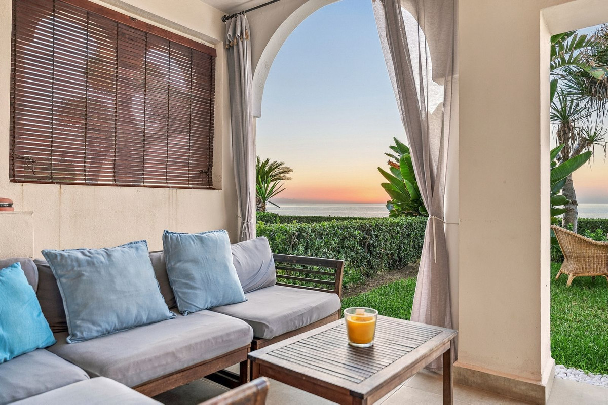 Appartement te koop in Estepona | 3 slaapkamers H5513428