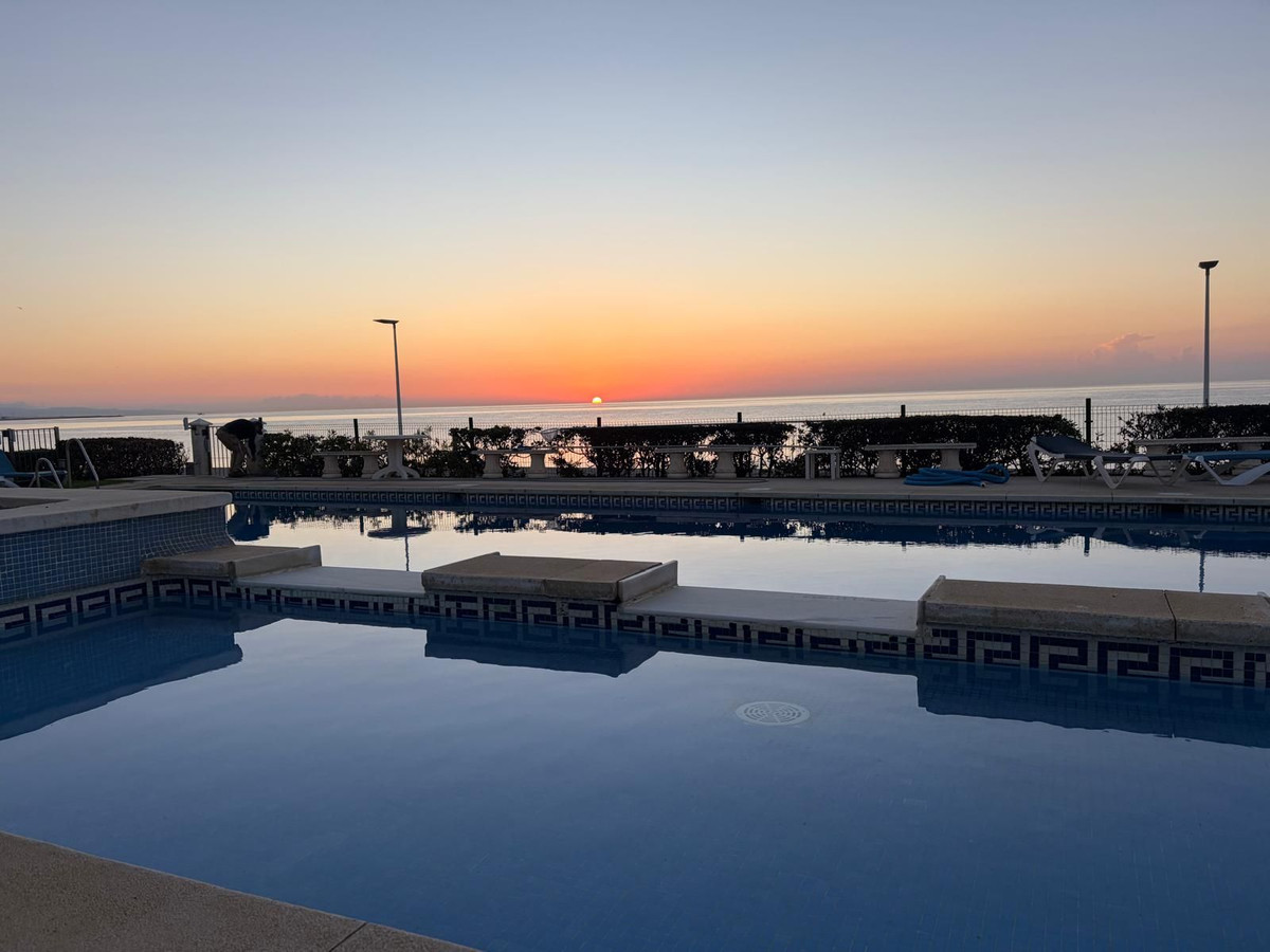 Appartement te koop in Estepona | 3 slaapkamers H5513428