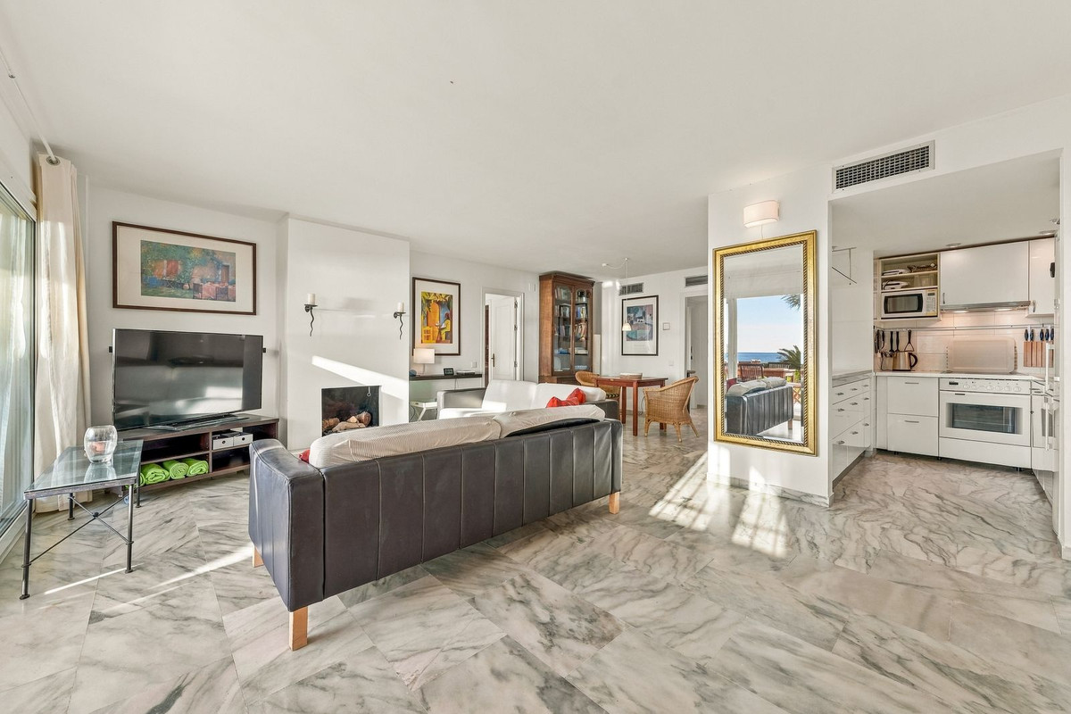 Appartement te koop in Estepona | 3 slaapkamers H5513428