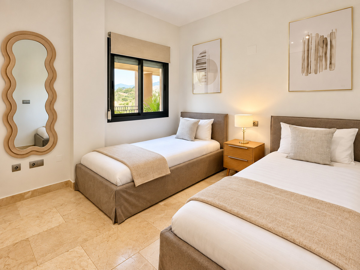 Appartement te koop in Estepona | 2 slaapkamers H5516323