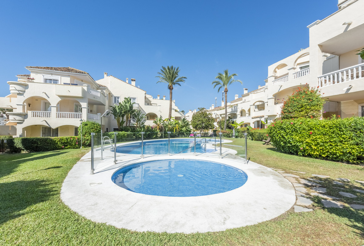 Appartement te koop in Estepona | 2 slaapkamers H5516470