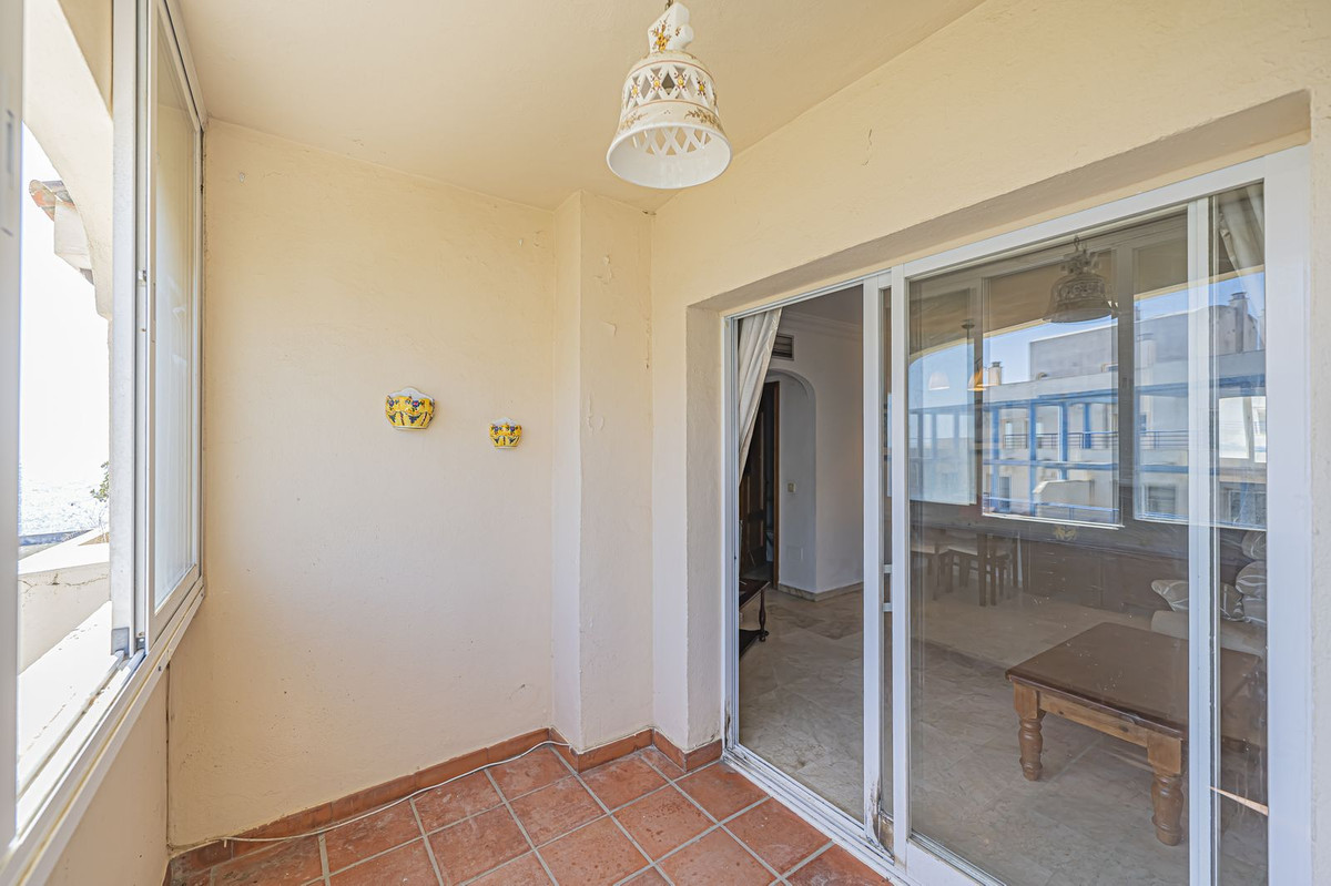 Appartement te koop in Estepona | 2 slaapkamers H5516995