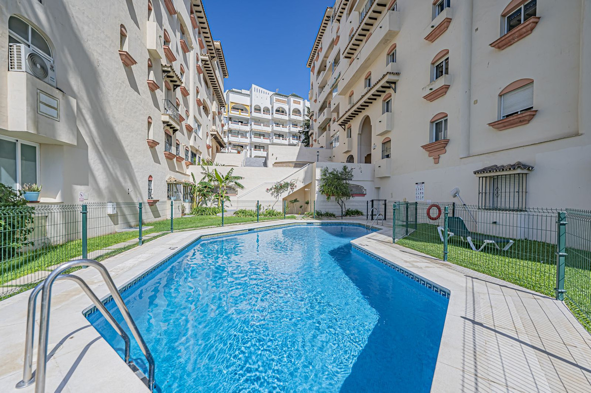 Appartement te koop in Estepona | 2 slaapkamers H5516995