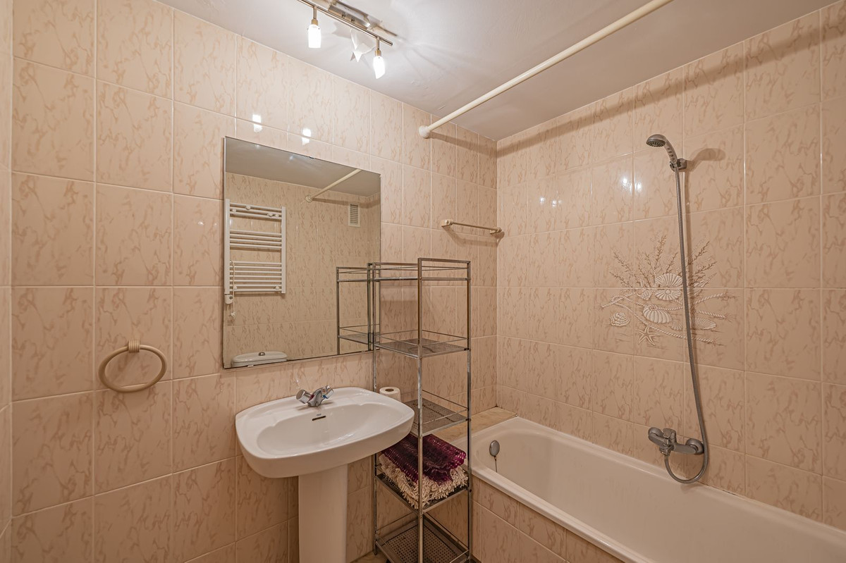 Appartement te koop in Estepona | 2 slaapkamers H5516995