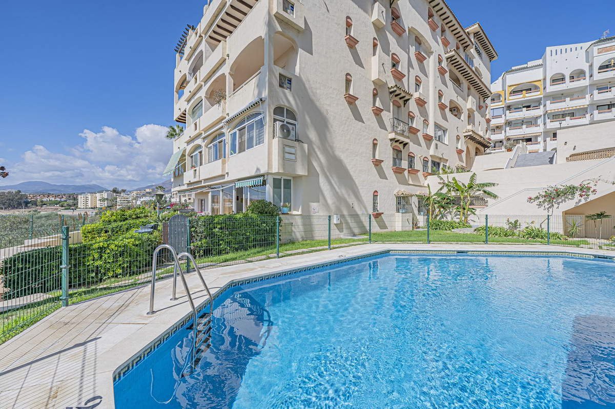 Appartement te koop in Estepona | 2 slaapkamers H5516995