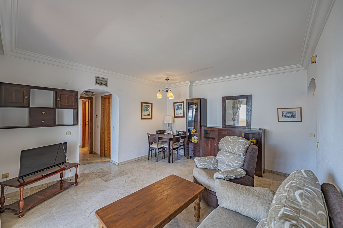 Appartement te koop in Estepona | 2 slaapkamers H5516995