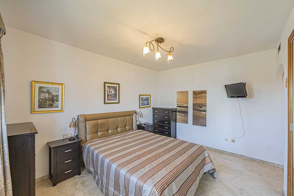 Appartement te koop in Estepona | 2 slaapkamers H5516995