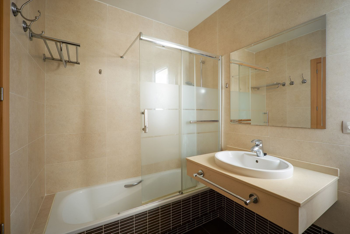 Appartement te koop in Estepona | 2 slaapkamers H5517019