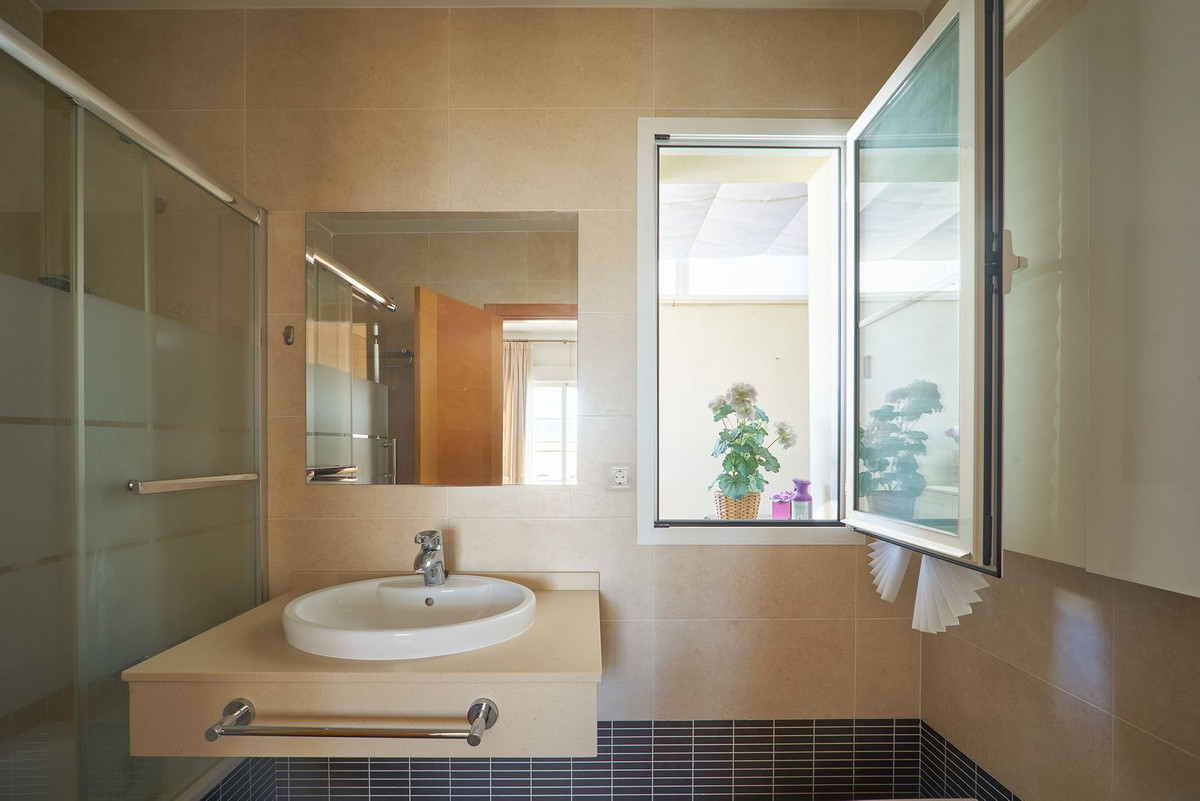 Appartement te koop in Estepona | 2 slaapkamers H5517019