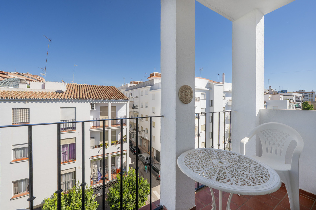 Appartement te koop in Estepona | 6 slaapkamers H5517253
