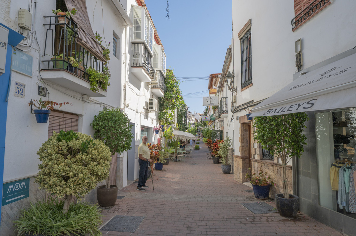 Appartement te koop in Estepona | 6 slaapkamers H5517253