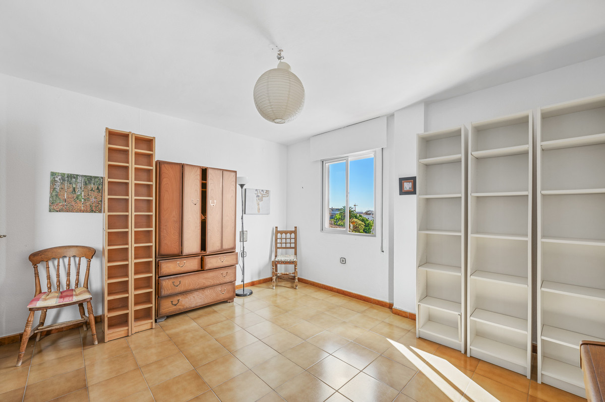 Appartement te koop in Estepona | 6 slaapkamers H5517253
