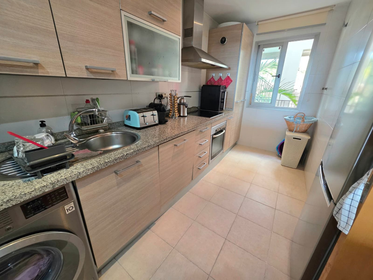 Appartement te koop in Estepona | 2 slaapkamers H5517379