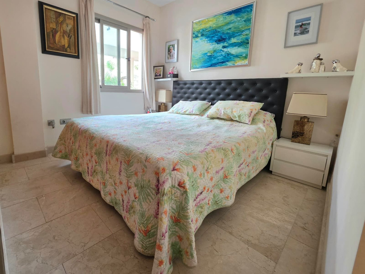 Appartement te koop in Estepona | 2 slaapkamers H5517379