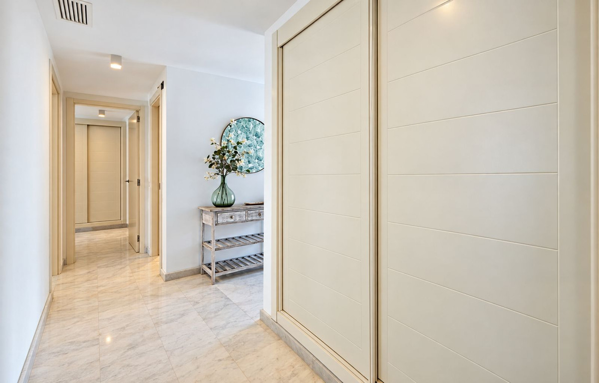 Appartement te koop in Estepona | 2 slaapkamers H5517397