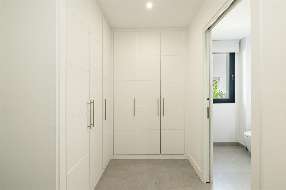 Appartement te koop in Estepona | 3 slaapkamers H5517682