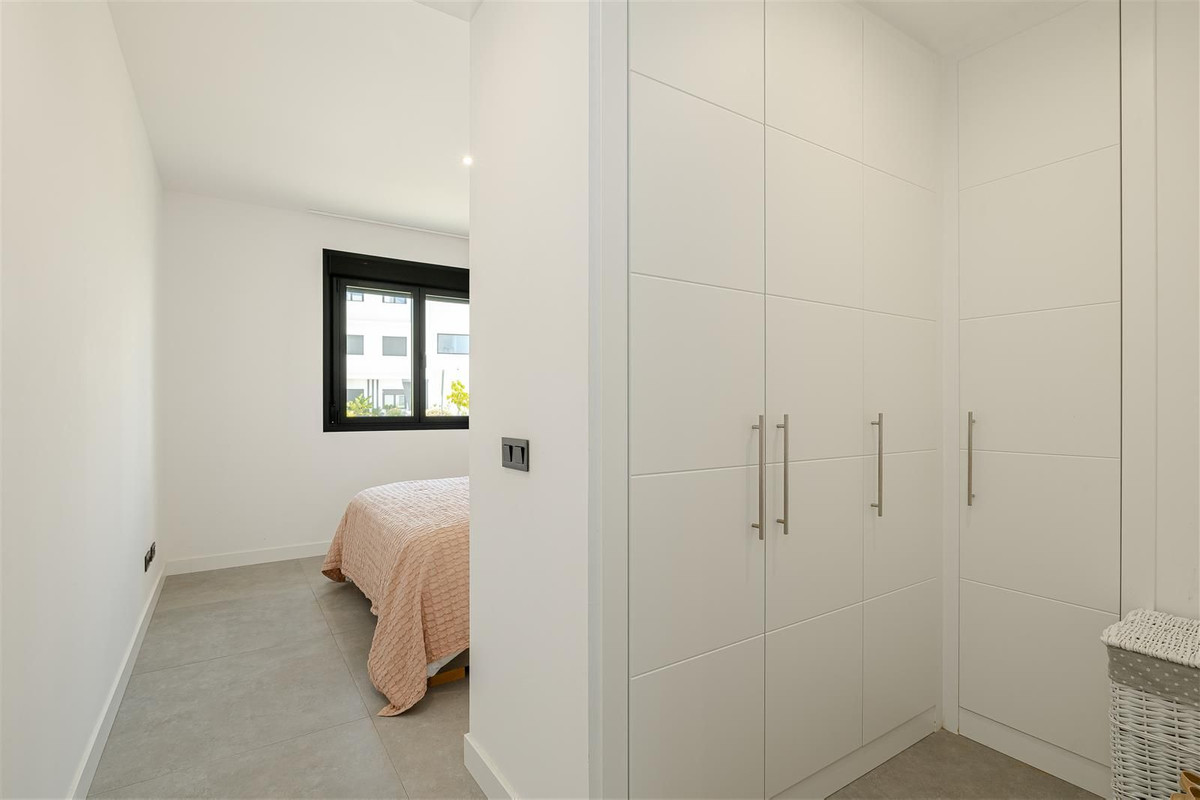 Appartement te koop in Estepona | 3 slaapkamers H5517682