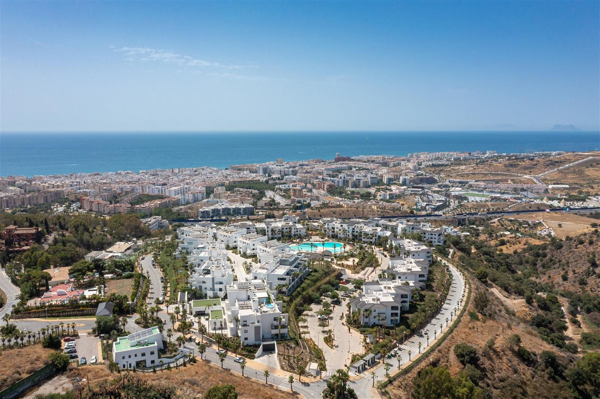 Appartement te koop in Estepona | 3 slaapkamers H5517682