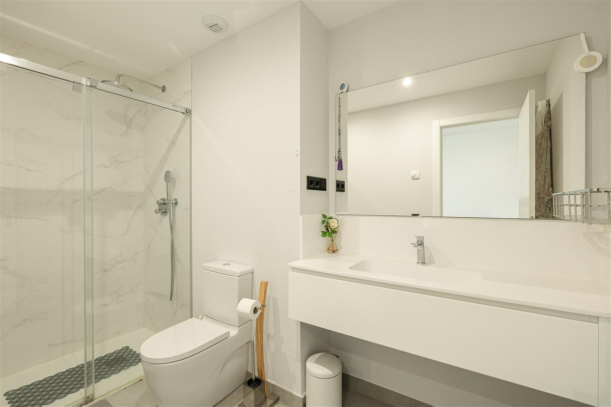 Appartement te koop in Estepona | 3 slaapkamers H5517682